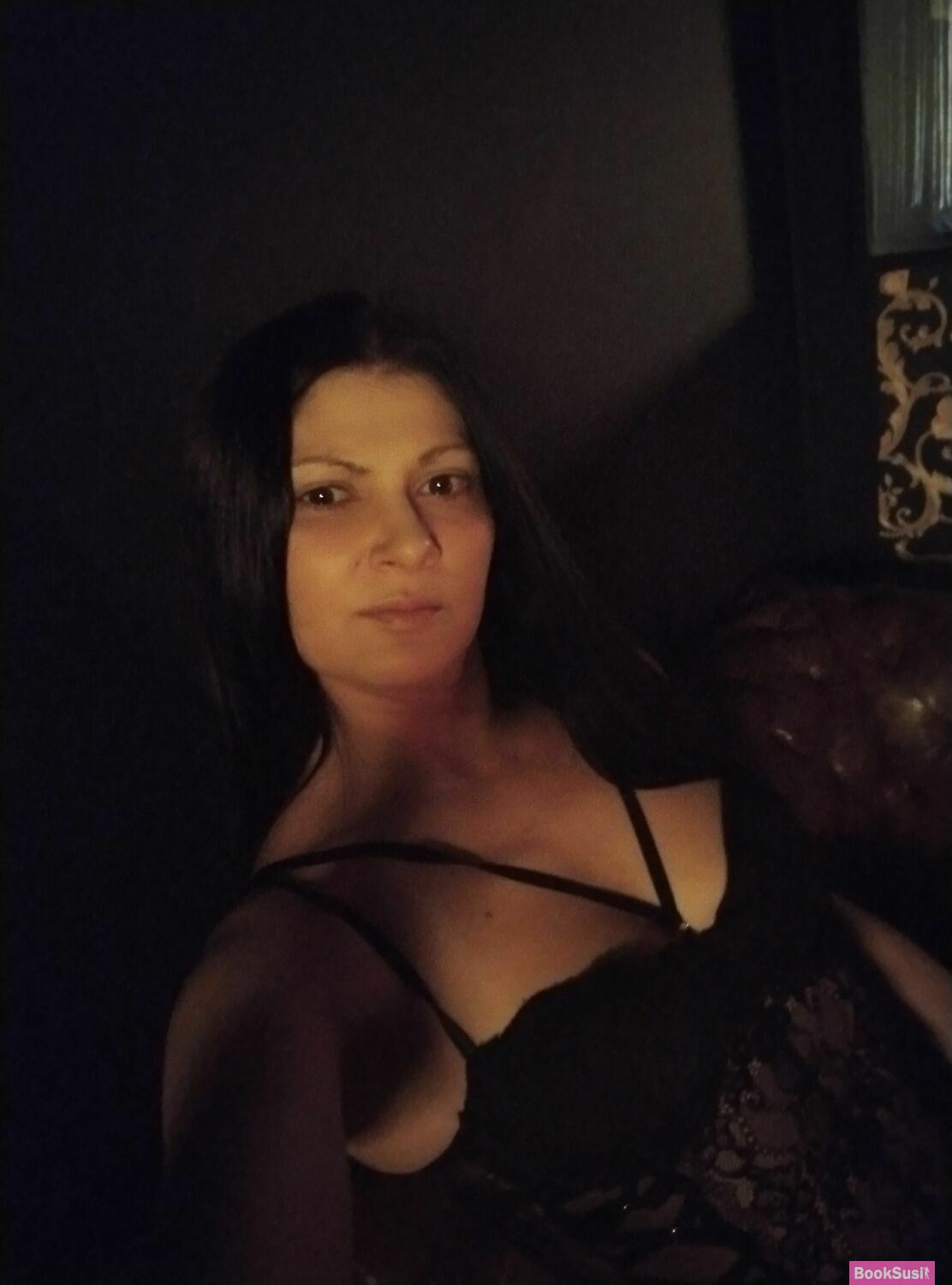 Escorta Sex - Top escort , serious , educated , sensual, with passion, discret , clean , offer company for real gentlemen 
i ask and i offer seriousity 
for details give me a message on whatsapp
wait u !kisses - Telefon: 0769999630 